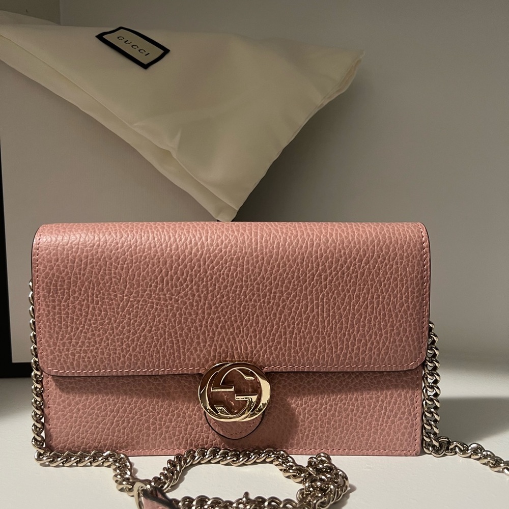 Gucci Interlocking Wallet on Chain (Leather)